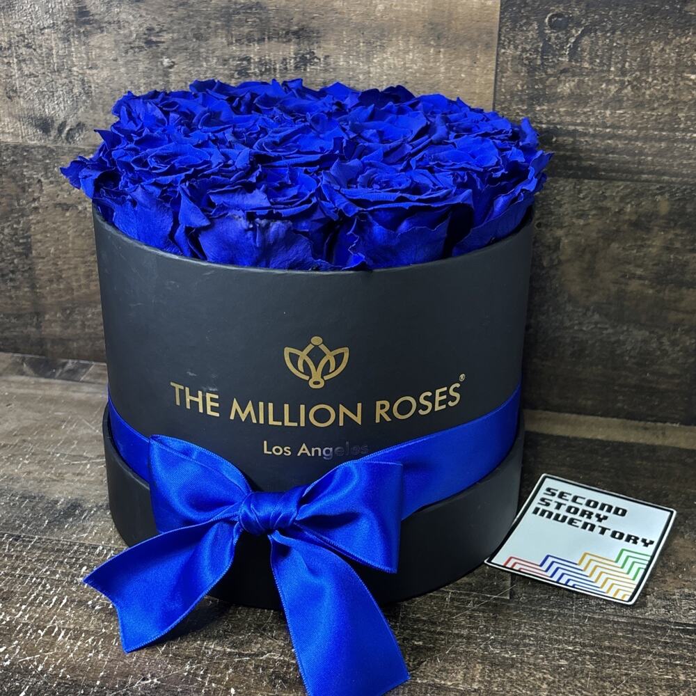 The Million Roses Los Angeles Luxury Preserved Royal Blue Roses - Bouquet Gift